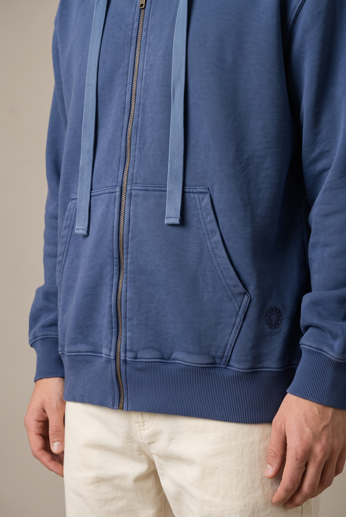 Amorgos Zip Hoodie — Stone Blue — detail